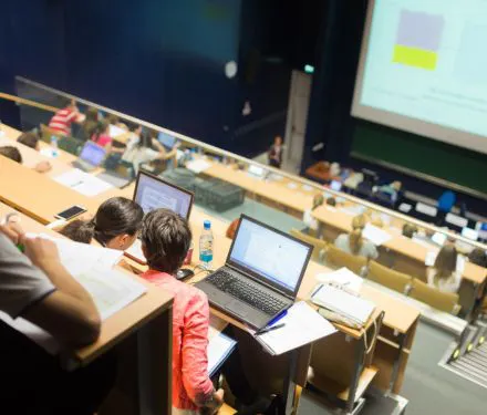 de Uitdagingen voor noodverlichting in het onderwijs