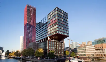 toegangsbeheer, videobewaking, noodoproepen en intercomsystemen voor kantoren